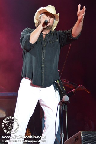View photos from the 2013 Wolfman Jack Stage - Sweet Cyanide/Tesla/Toby Keith Photo Gallery